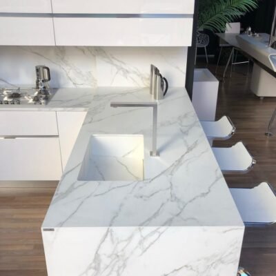 Calacatta-Silk-Neolith-keramiek-keukenblad-1.jpeg