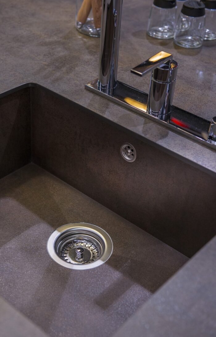 Neolith Iron Copper satin keramiek keukenblad - Afbeelding 4