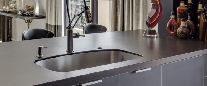 Neolith Nero Satin keramiek keukenblad - Afbeelding 3