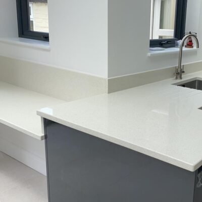 Bianco Cristal Unistone kwartscomposiet keukenblad