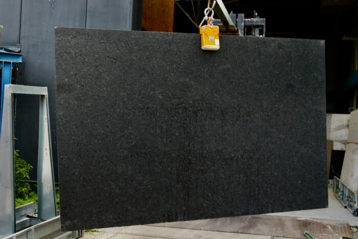 Steel Grey Graniet Gezoet