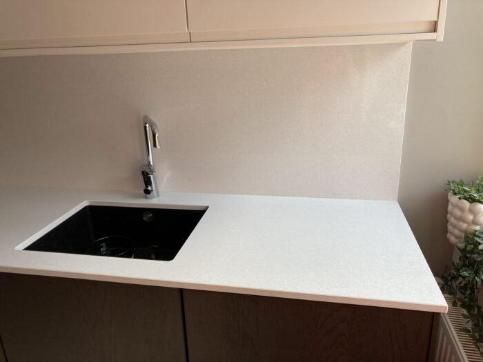 Technistone Brilliant White Keukenblad